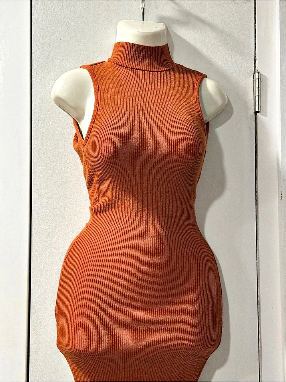 Windsor Ribbed Turtleneck Midi Dress Orange Size Medium